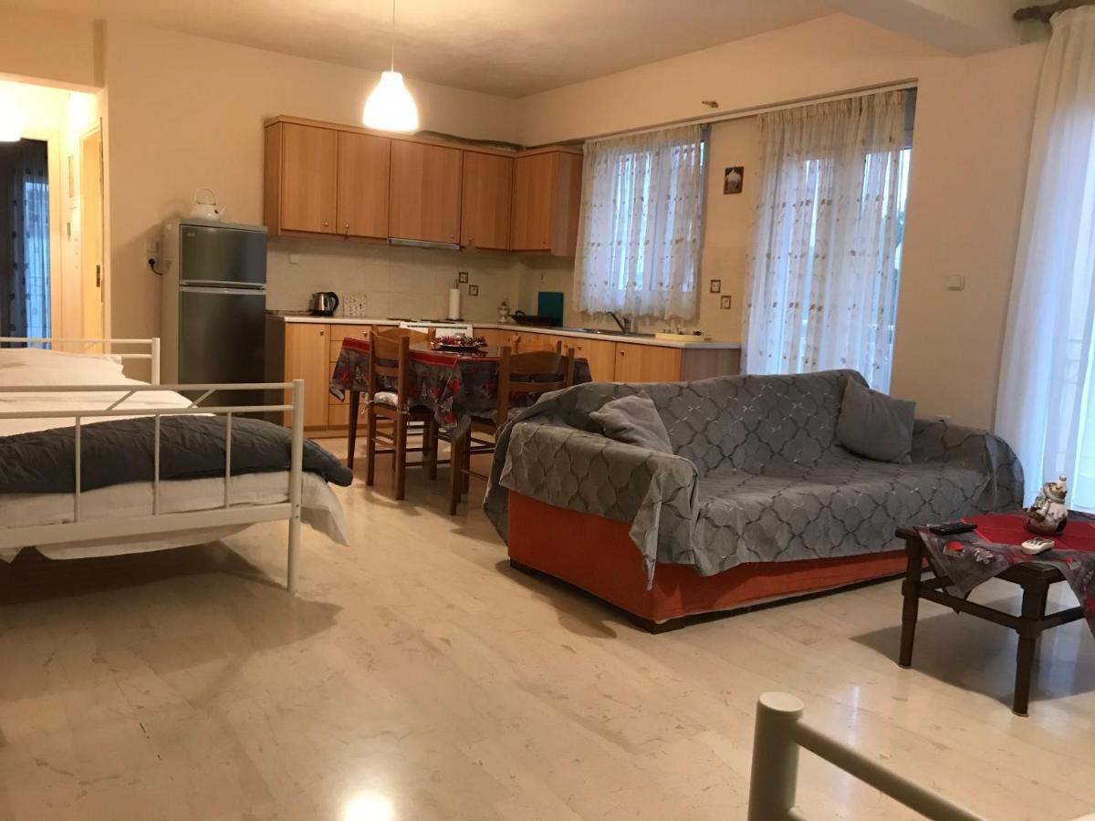 Διαμέρισμα 65 Τμ Στην Καρδιά Της Πόλης Tripoli Bagian luar foto